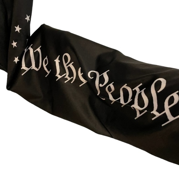 Black Capri Leggings We the People Size Small - Picture 2 of 4